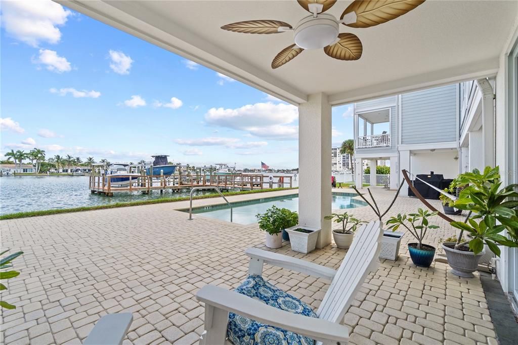 На продажу: $925,000 (3 спален, 3 ванн, 1618 Квадратных фут)