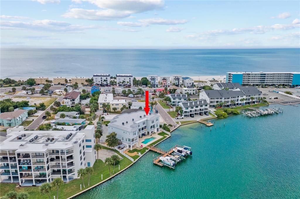 На продажу: $925,000 (3 спален, 3 ванн, 1618 Квадратных фут)