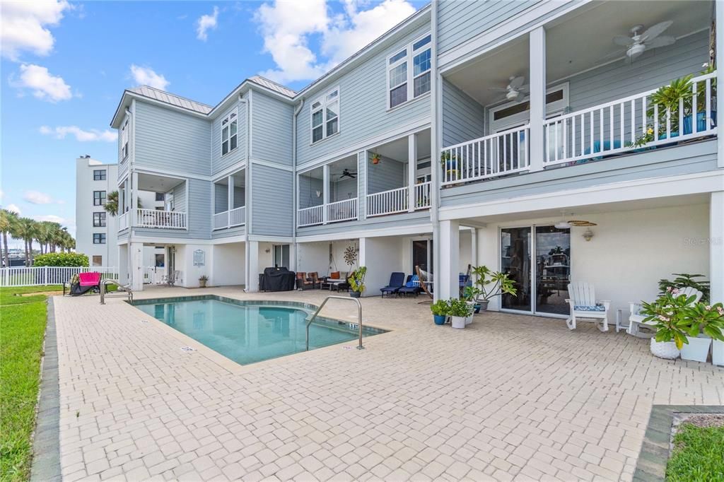 На продажу: $925,000 (3 спален, 3 ванн, 1618 Квадратных фут)