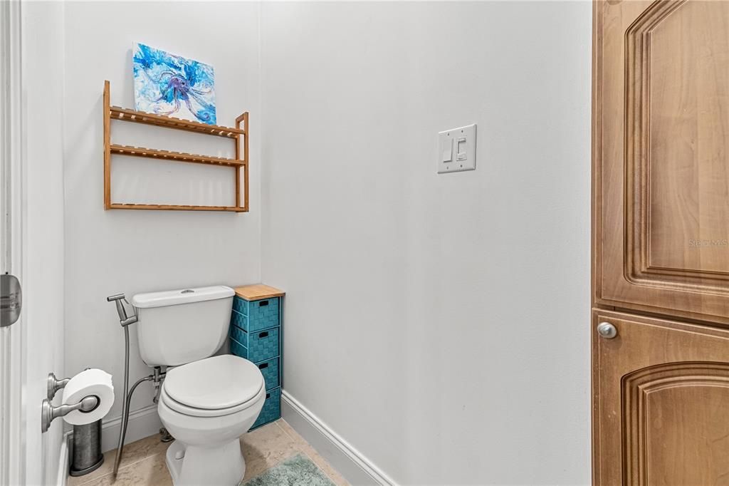 На продажу: $925,000 (3 спален, 3 ванн, 1618 Квадратных фут)