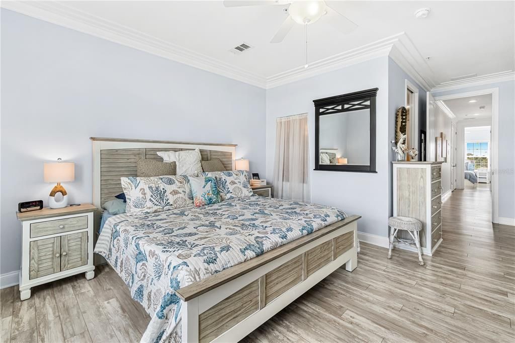 На продажу: $925,000 (3 спален, 3 ванн, 1618 Квадратных фут)