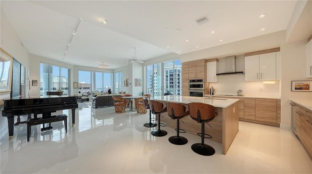 For Rent: $11,000 (3 beds, 3 baths, 2803 Square Feet)