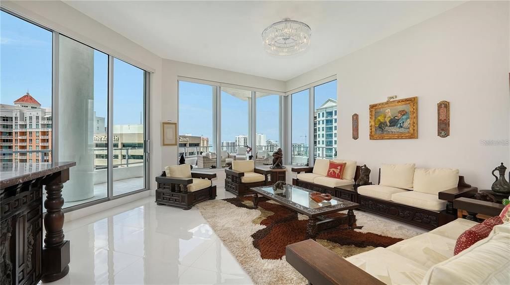 For Rent: $11,000 (3 beds, 3 baths, 2803 Square Feet)