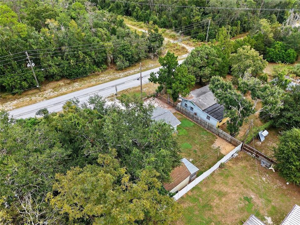 For Sale: $200,000 (2 beds, 1 baths, 870 Square Feet)