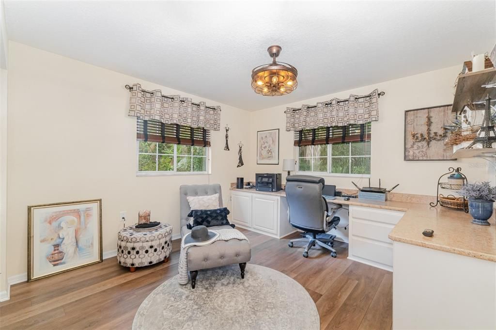 待售: $360,000 (3 贝兹, 2 浴室, 2319 平方英尺)