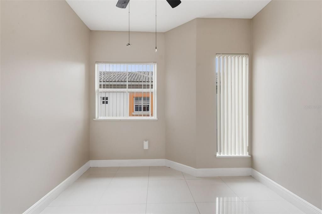 待售: $599,900 (3 贝兹, 2 浴室, 1729 平方英尺)