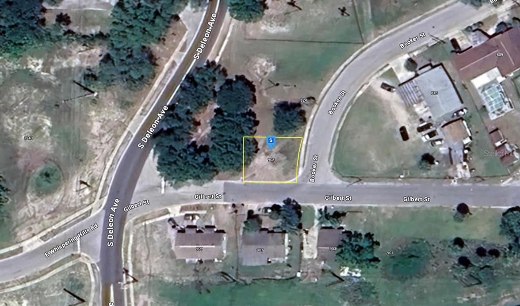 For Sale: $12,999 (0.09 acres)