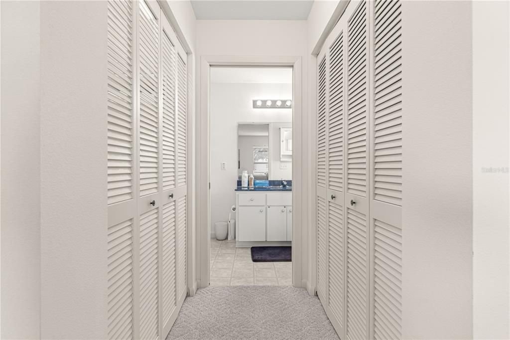 合同活跃: $199,950 (2 贝兹, 2 浴室, 1394 平方英尺)