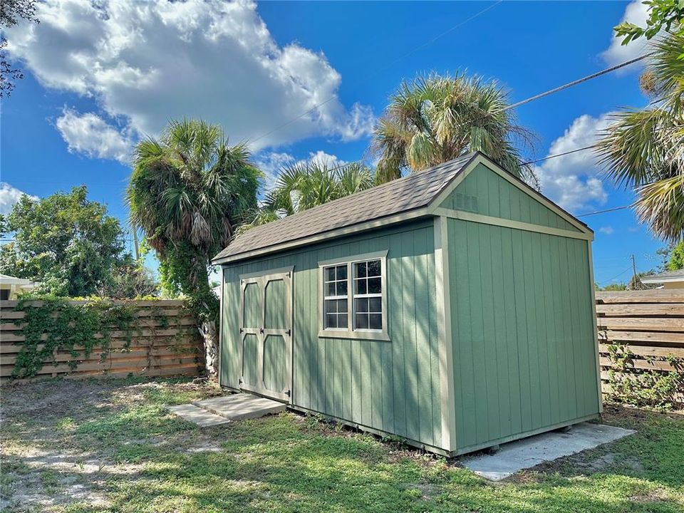 For Sale: $308,900 (2 beds, 2 baths, 1267 Square Feet)