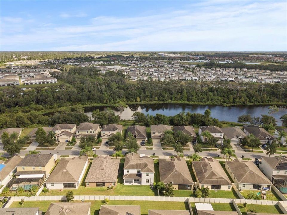 For Sale: $345,000 (4 beds, 3 baths, 3122 Square Feet)