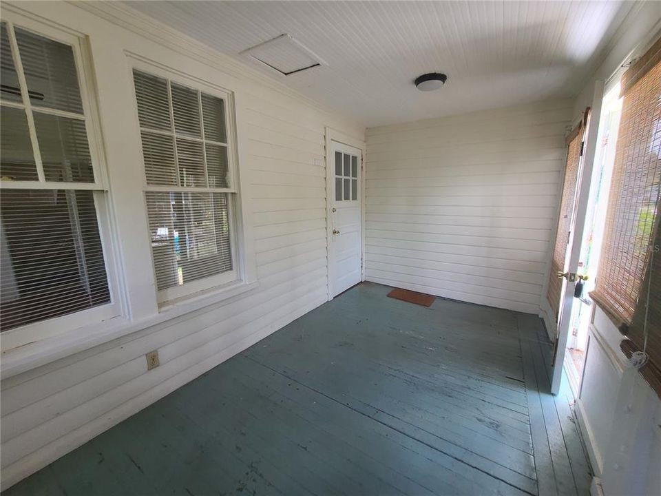 待售: $640,000 (0 贝兹, 0 浴室, 2403 平方英尺)