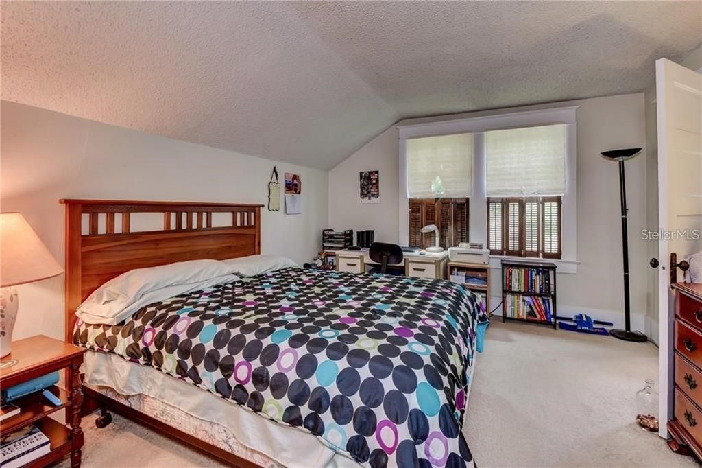 待售: $640,000 (0 贝兹, 0 浴室, 2403 平方英尺)