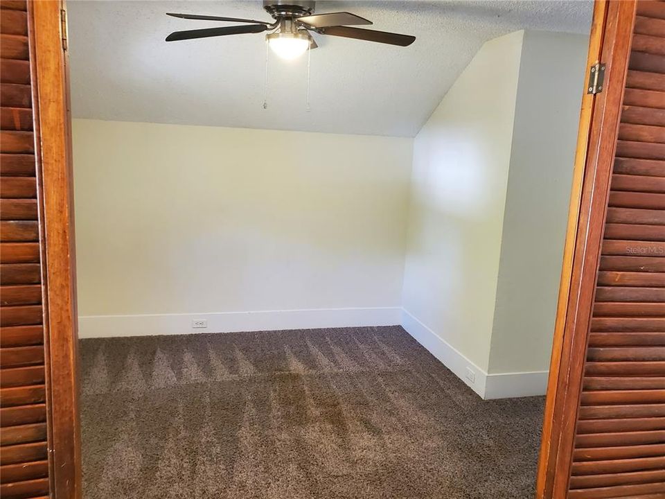 待售: $640,000 (0 贝兹, 0 浴室, 2403 平方英尺)