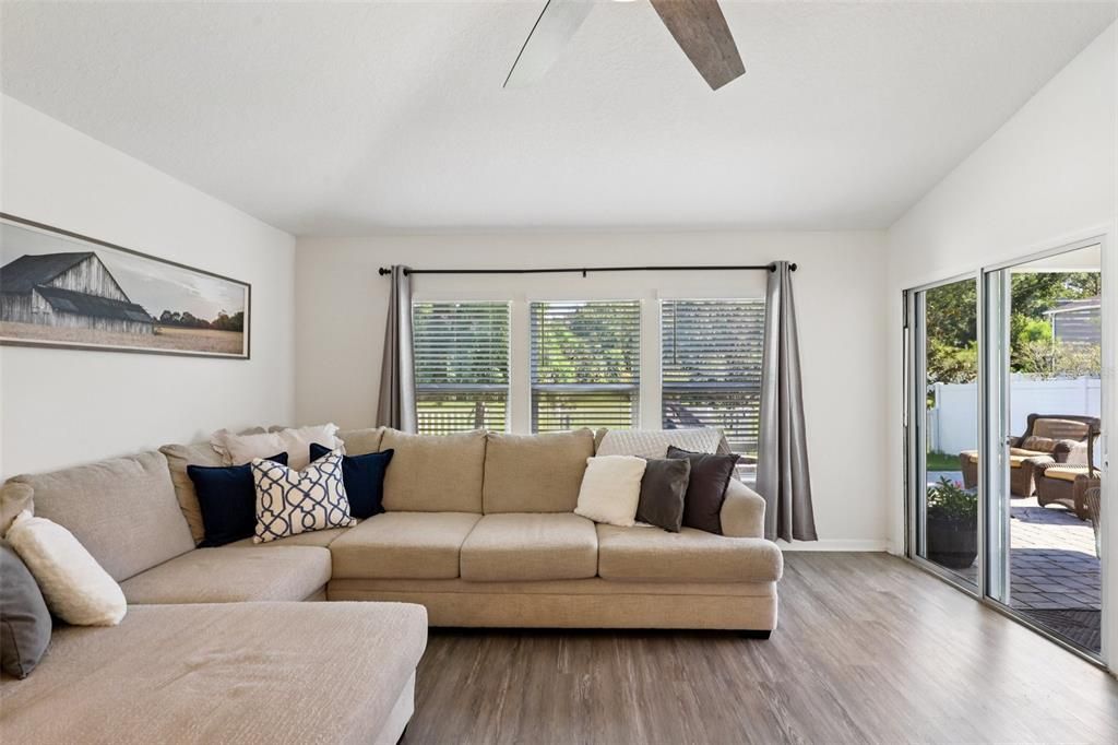 待售: $369,000 (3 贝兹, 2 浴室, 1788 平方英尺)