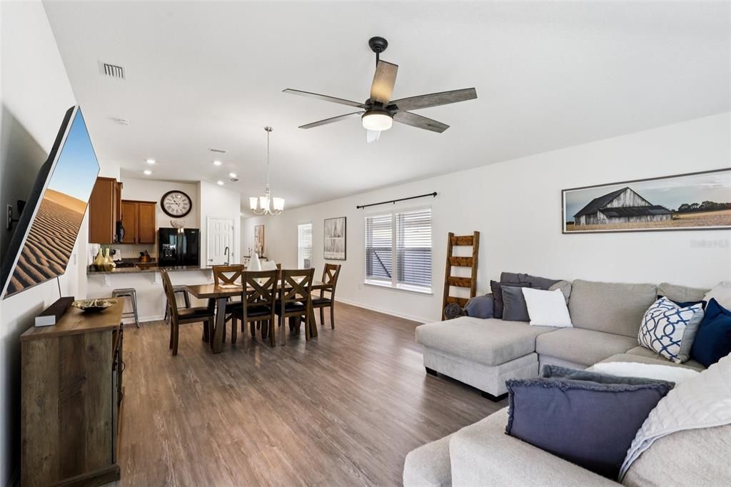 待售: $369,000 (3 贝兹, 2 浴室, 1788 平方英尺)