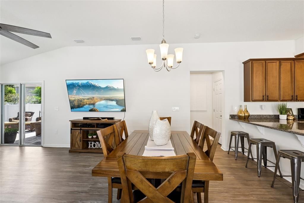 待售: $369,000 (3 贝兹, 2 浴室, 1788 平方英尺)