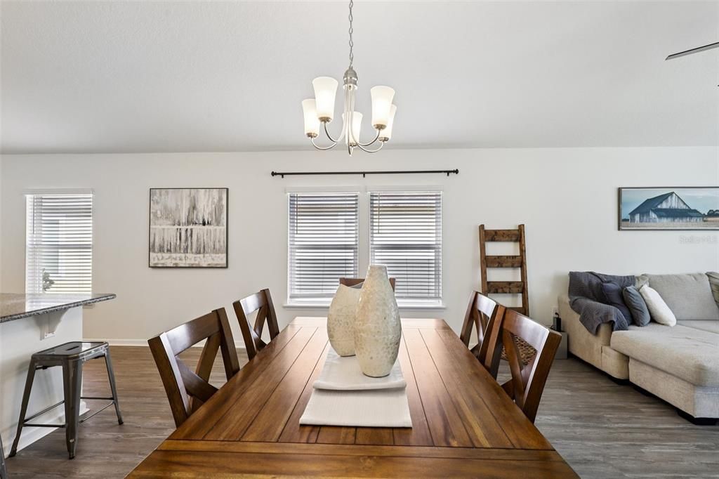 待售: $369,000 (3 贝兹, 2 浴室, 1788 平方英尺)