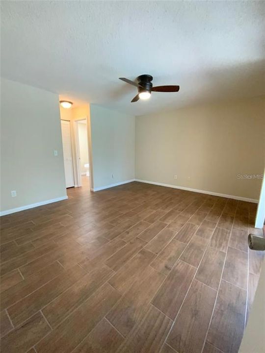 出租: $2,250 (4 贝兹, 2 浴室, 2004 平方英尺)