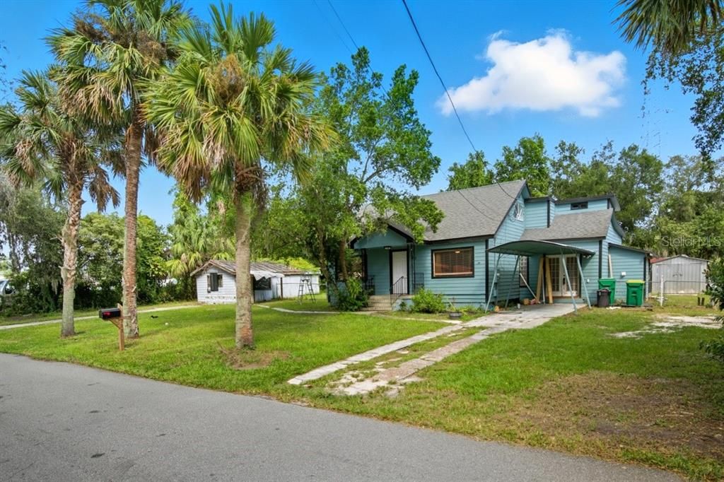 Active With Contract: $238,000 (4 beds, 3 baths, 1836 Square Feet)