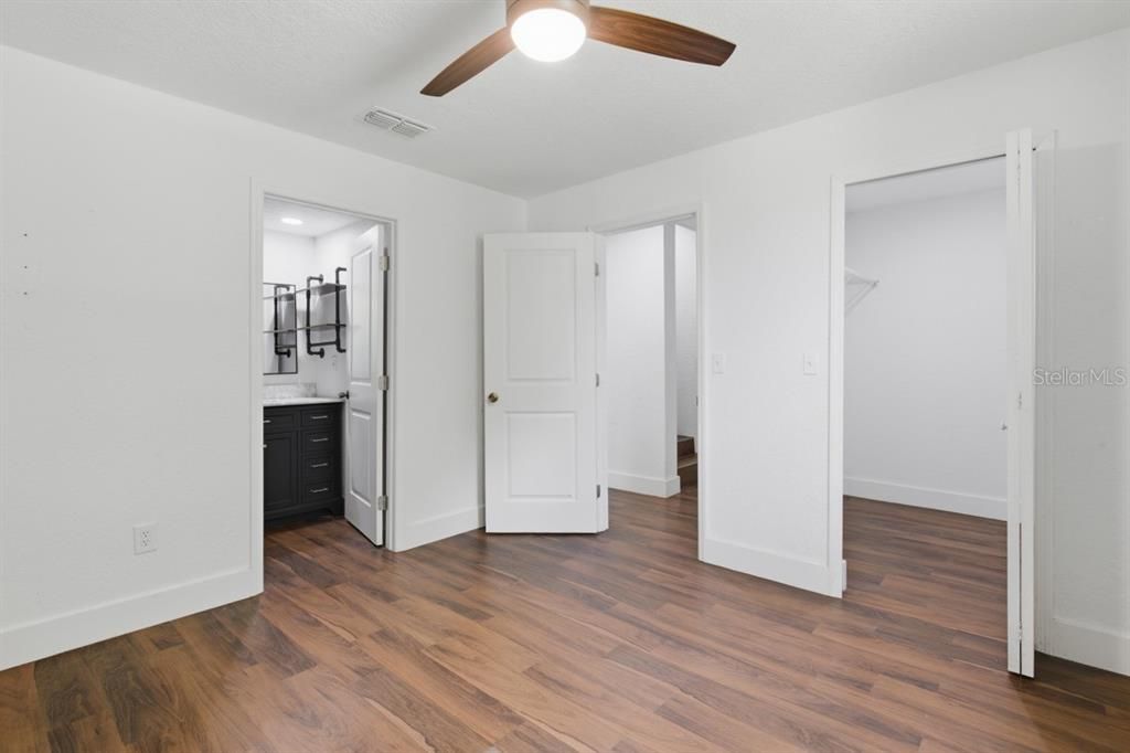 Active With Contract: $238,000 (4 beds, 3 baths, 1836 Square Feet)