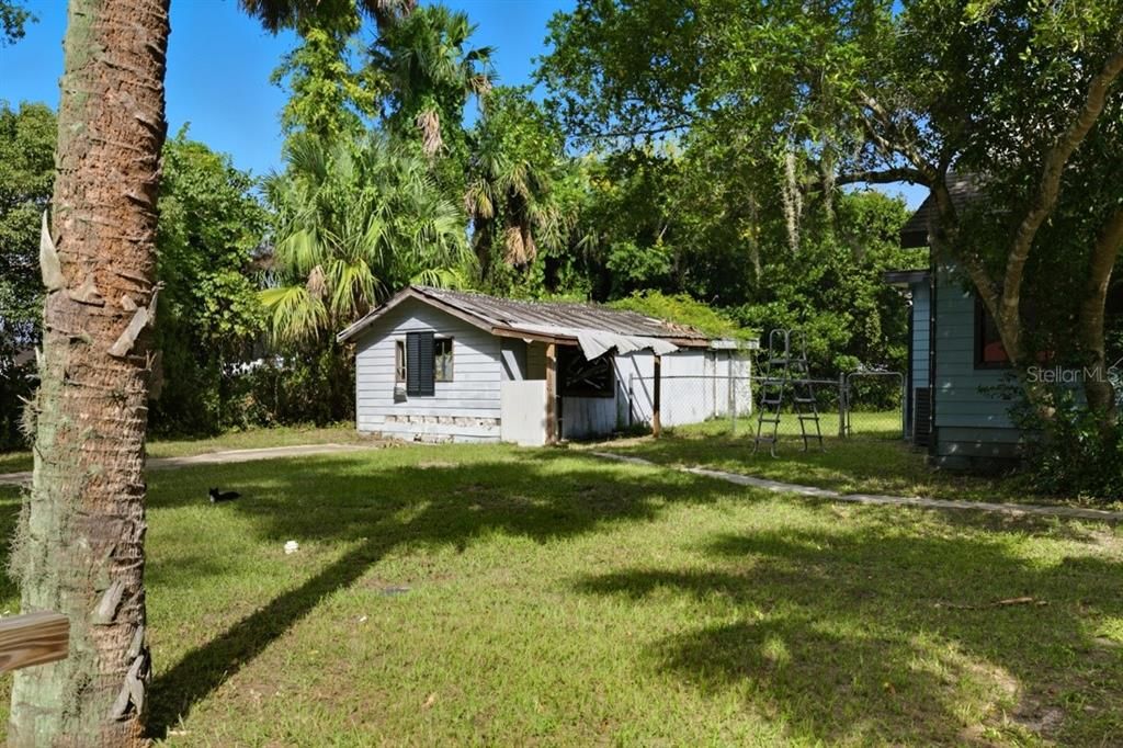 Active With Contract: $238,000 (4 beds, 3 baths, 1836 Square Feet)