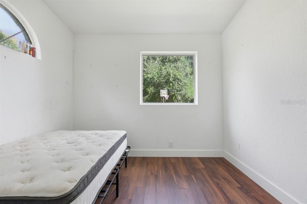 Active With Contract: $238,000 (4 beds, 3 baths, 1836 Square Feet)