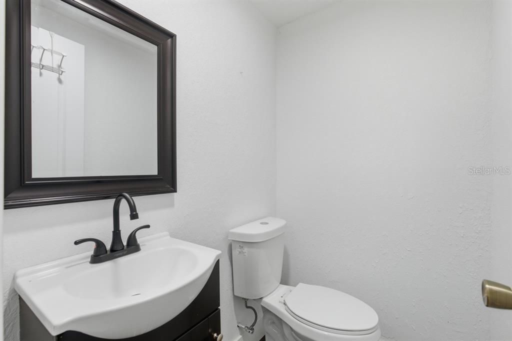 Active With Contract: $238,000 (4 beds, 3 baths, 1836 Square Feet)