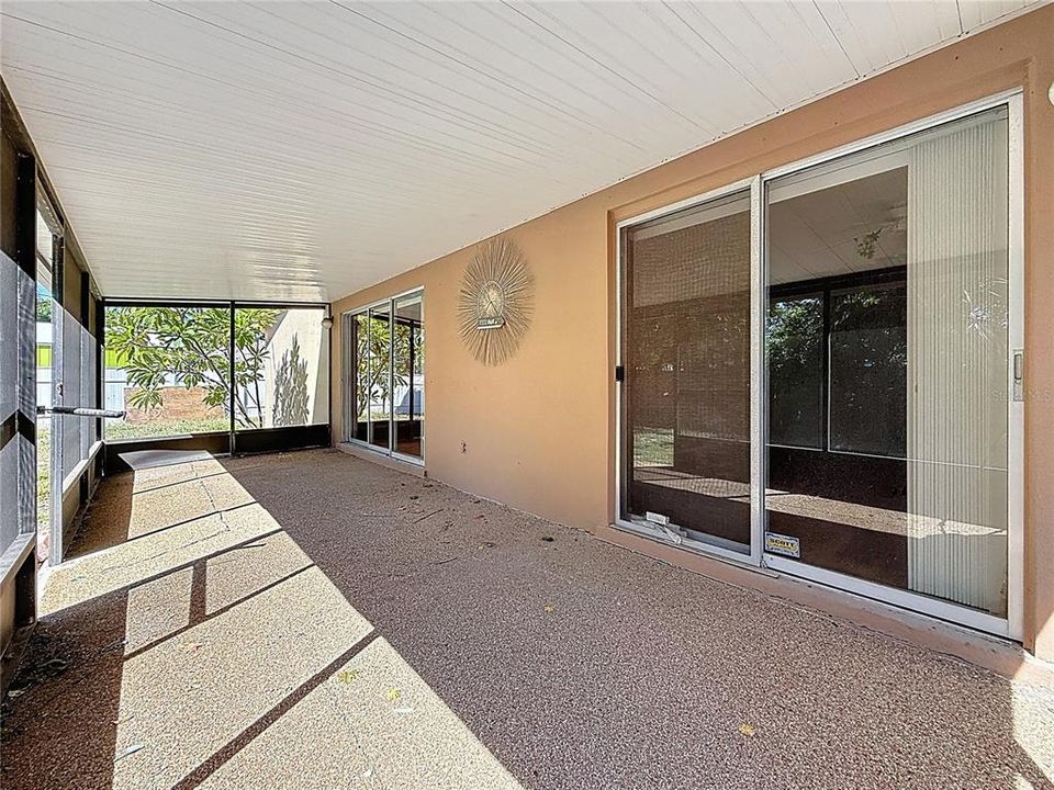 合同活跃: $400,000 (3 贝兹, 2 浴室, 1623 平方英尺)