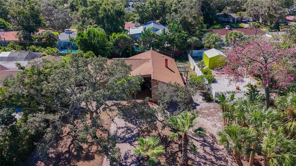 合同活跃: $400,000 (3 贝兹, 2 浴室, 1623 平方英尺)