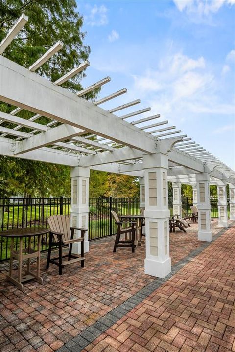 En Venta: $274,000 (2 camas, 2 baños, 1276 Pies cuadrados)