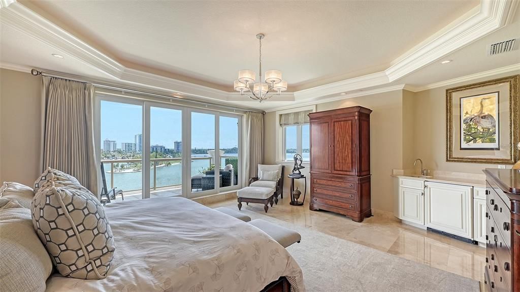 На продажу: $4,500,000 (3 спален, 4 ванн, 3377 Квадратных фут)