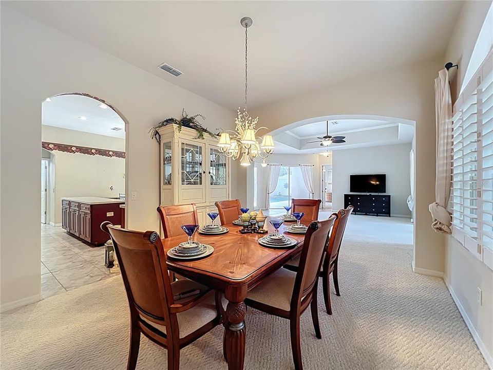 待售: $489,000 (3 贝兹, 3 浴室, 2355 平方英尺)