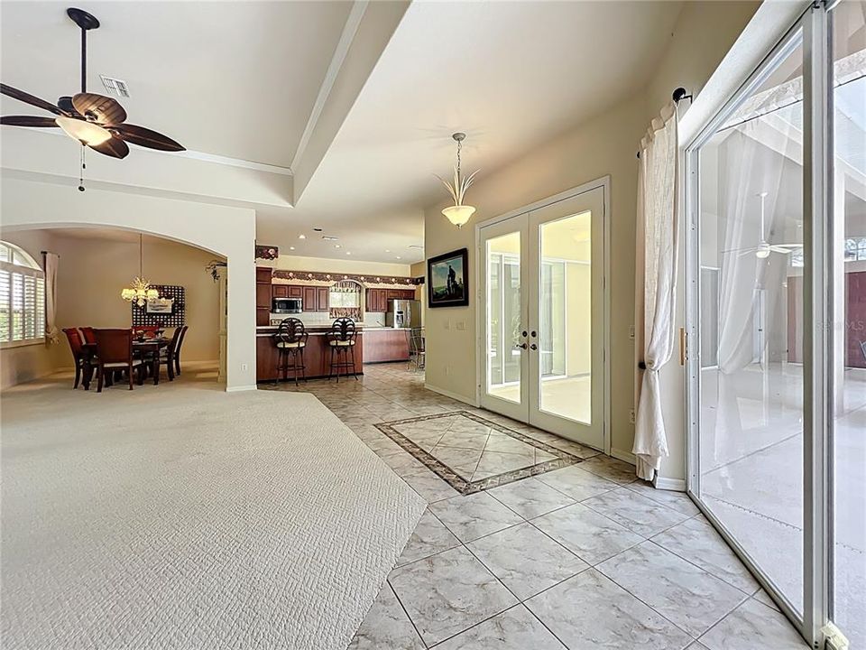 待售: $489,000 (3 贝兹, 3 浴室, 2355 平方英尺)