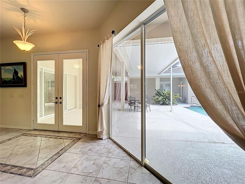 待售: $489,000 (3 贝兹, 3 浴室, 2355 平方英尺)