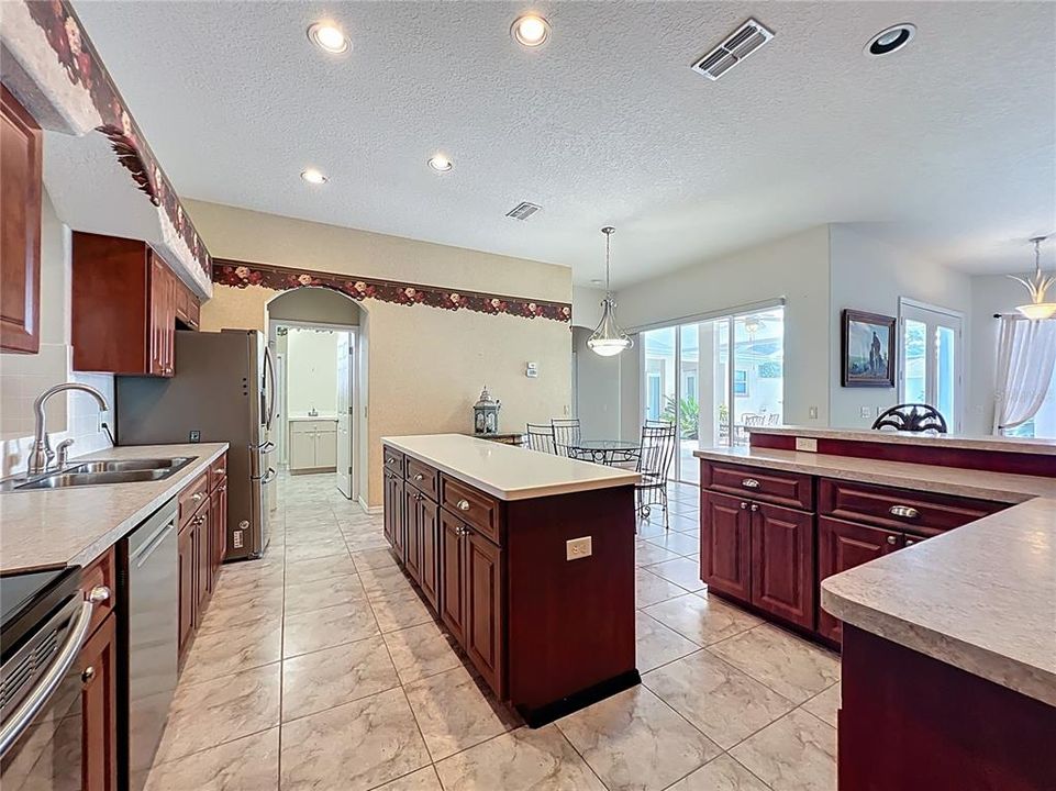 待售: $489,000 (3 贝兹, 3 浴室, 2355 平方英尺)