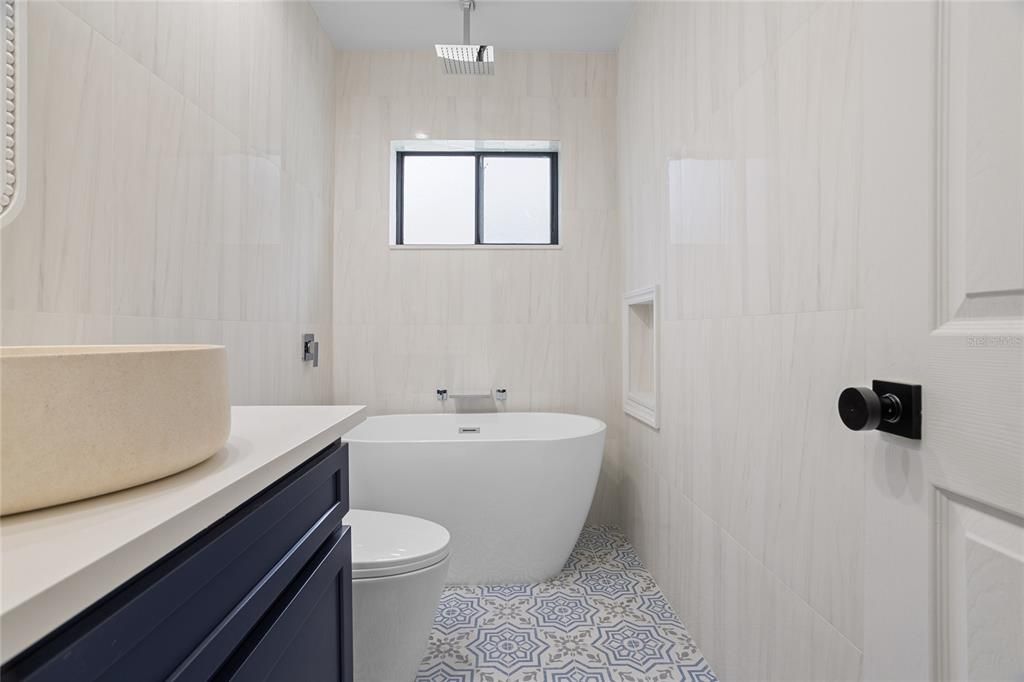 На продажу: $775,000 (4 спален, 2 ванн, 1952 Квадратных фут)