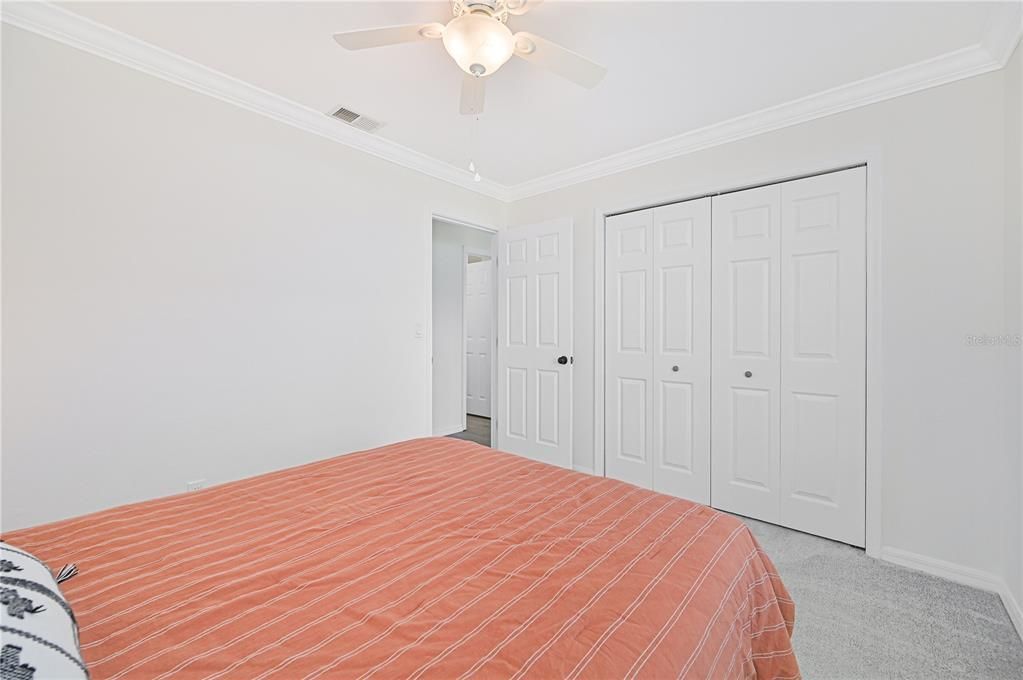 For Sale: $299,900 (3 beds, 2 baths, 1184 Square Feet)