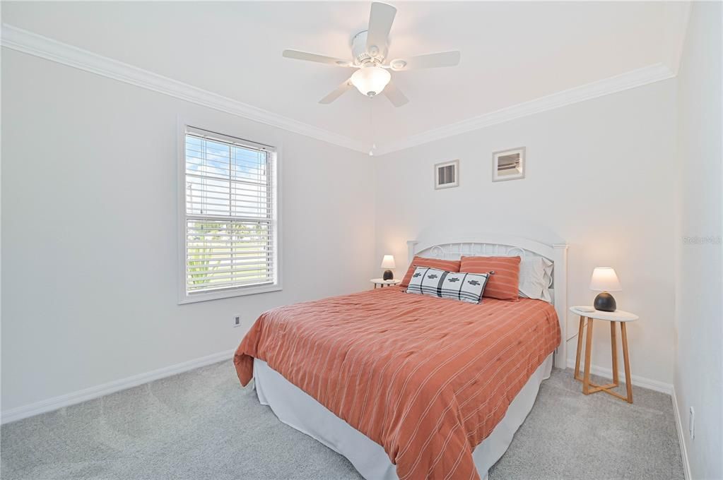 For Sale: $299,900 (3 beds, 2 baths, 1184 Square Feet)