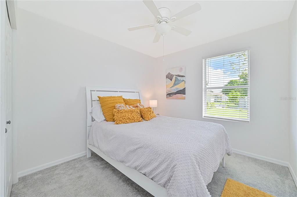 For Sale: $299,900 (3 beds, 2 baths, 1184 Square Feet)