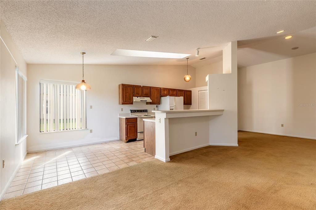 Active With Contract: $229,000 (3 beds, 2 baths, 1488 Square Feet)