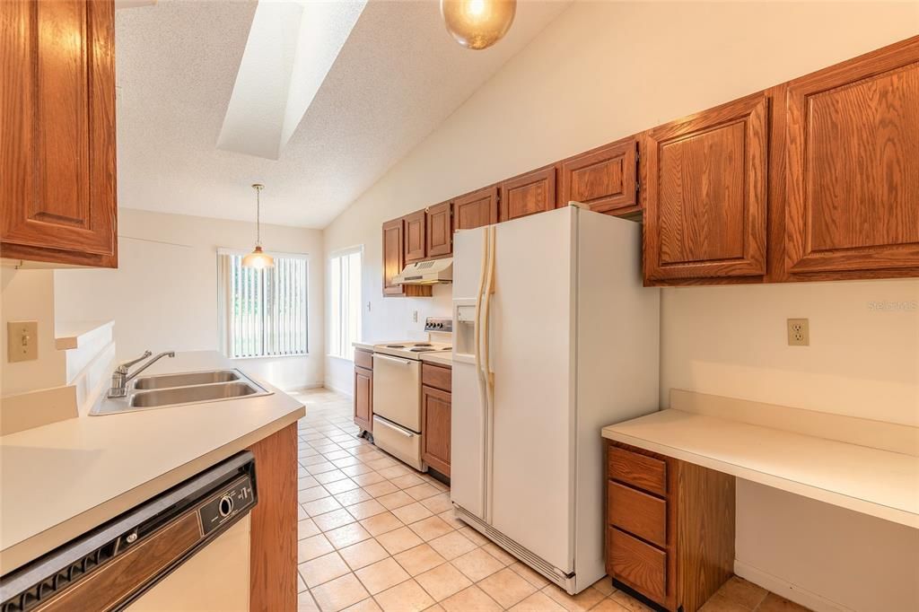 Active With Contract: $229,000 (3 beds, 2 baths, 1488 Square Feet)