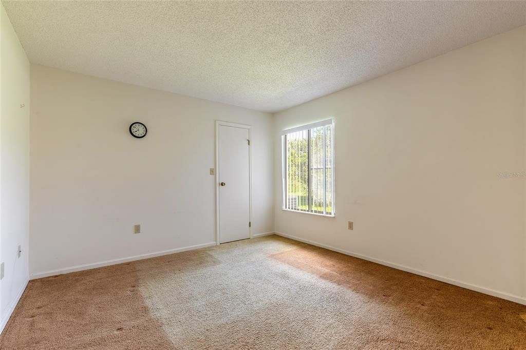 Active With Contract: $229,000 (3 beds, 2 baths, 1488 Square Feet)