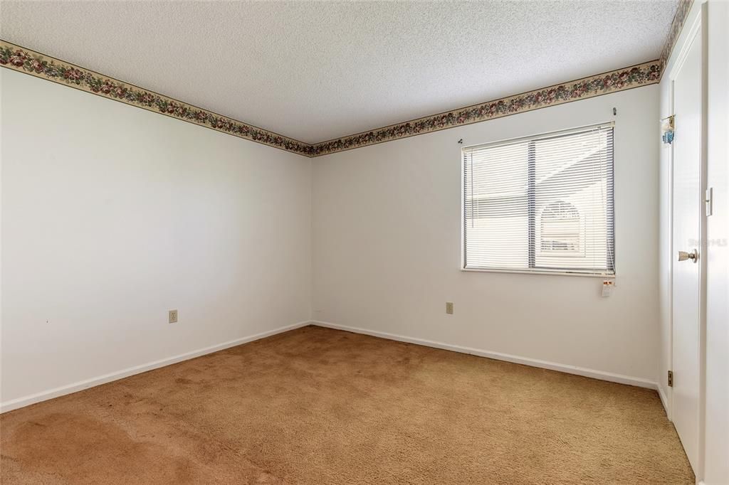 Active With Contract: $229,000 (3 beds, 2 baths, 1488 Square Feet)