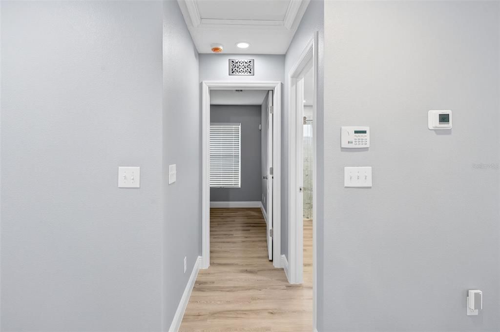 For Rent: $1,850 (1 beds, 1 baths, 900 Square Feet)