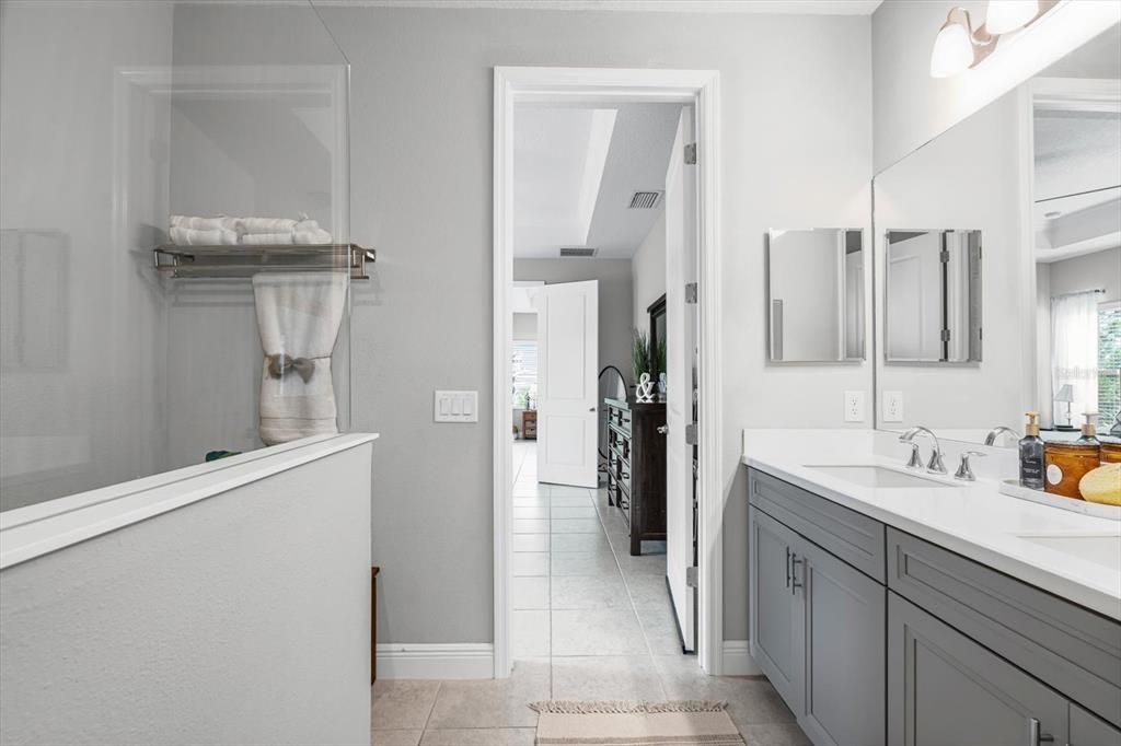 Под контрактом: $499,000 (3 спален, 2 ванн, 1812 Квадратных фут)