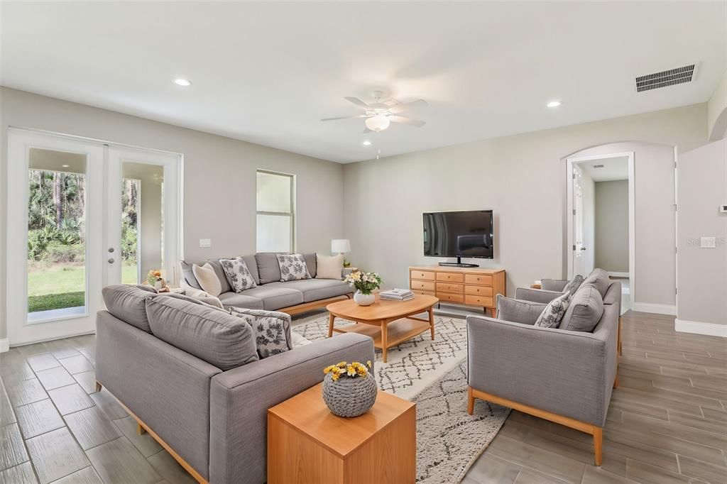 For Sale: $420,000 (4 beds, 2 baths, 2171 Square Feet)