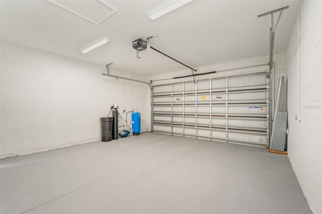 For Sale: $420,000 (4 beds, 2 baths, 2171 Square Feet)