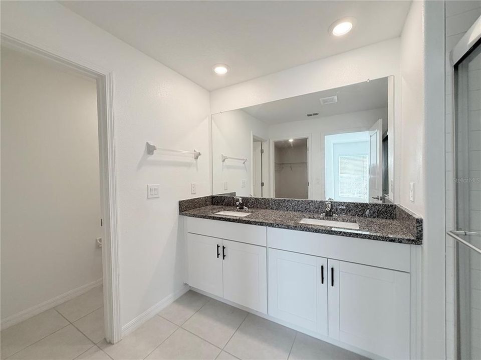 出租: $2,550 (4 贝兹, 2 浴室, 1817 平方英尺)