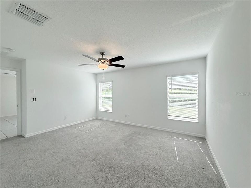 出租: $2,550 (4 贝兹, 2 浴室, 1817 平方英尺)