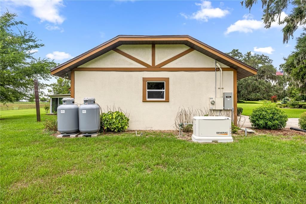 For Sale: $627,500 (4 beds, 2 baths, 2832 Square Feet)